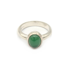 Anello con Pietra Cabochon Ovale