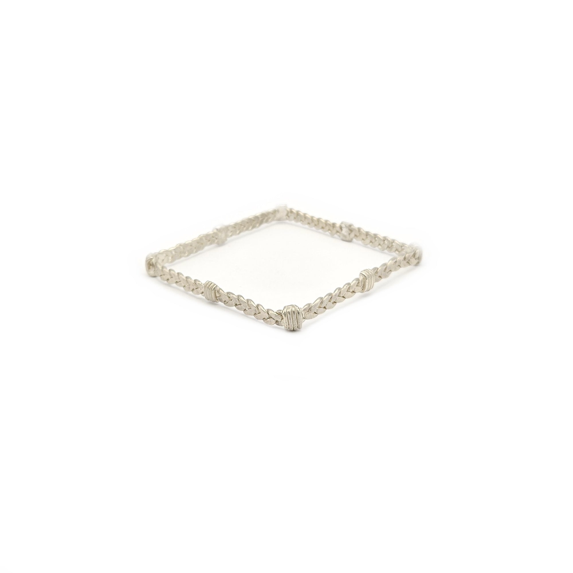 Braccialetto intrecciato stile "quad"