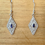 Carica l&#39;immagine nel visualizzatore di Gallery, Orecchini con iolite marquise
