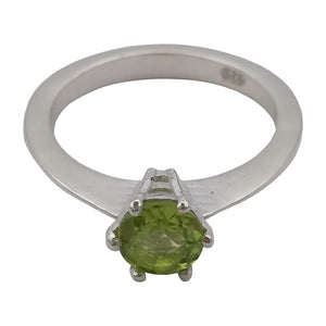 Anello solitario con peridoto