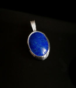 Ciondolo Stile Classico con gemma cabochon