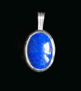 Ciondolo Stile Classico con gemma cabochon